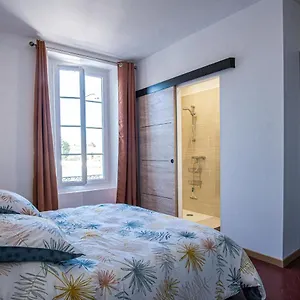 Hébergement de vacances Maison Avec Jardin Proche Du Centre-ville Isle-sur-la-sorgue, LʼIsle-sur-la-Sorgue