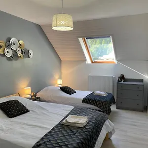  Apartment Maison L'aiguille: Mountain Retreat With Guest