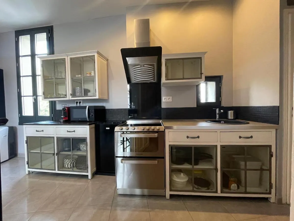 Appartement Quai du Félibre à LʼIsle-sur-la-Sorgue France