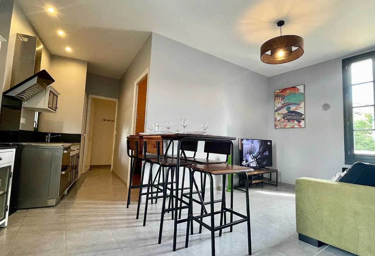Appartement Quai du Félibre à LʼIsle-sur-la-Sorgue France