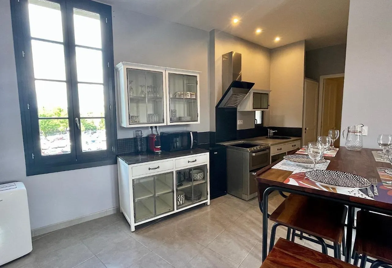 Appartement Quai du Félibre à LʼIsle-sur-la-Sorgue
