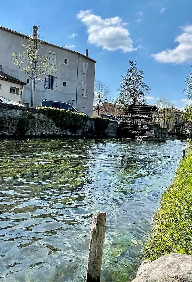 Appartement Quai du Félibre à LʼIsle-sur-la-Sorgue France